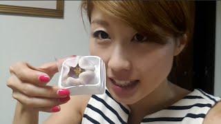 Eating "wagashi" (Japanese confectionary) with my Obachan