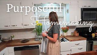 INTENTIONAL SIMPLE LIVING | Homemaking with a purpose + encouraging quotes