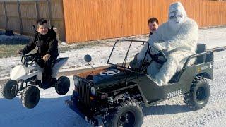 KiDS SNOW DAY!! Caleb LEARNS aBOUT SNOWFLAKES and PLAYS With a FUNNY YETI with MOM and DAD!