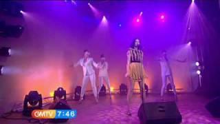 Sophie Ellis Bextor Heartbreak Make Me A Dancer  LIVE