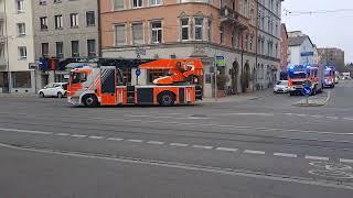 Einsatzfahrt erweiterter Löschzug Berufsfeuerwehr Freiburg