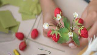 DIY Strawberries from children's plasticine / Tsvoric