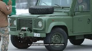 Bruņotie spēki Ukrainas armijai dāvina transportlīdzekļus militārās medicīnas spēju stiprināšanai