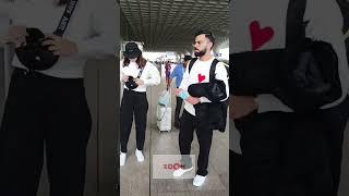 Anushka Sharma HOLDS Virat Kohli's jacket as he clicks selfies with fans  #shorts #virushka