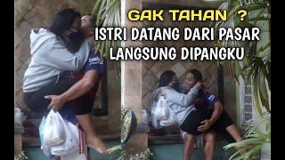 Video prank, istri terkejut baru datang tiba-tiba digendong dan dipangku - tut bradut