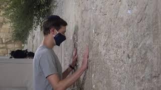 Jared Kushner and Robert O'Brien visit Western Wall in Jerusalem