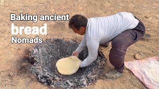 Baking ancient bread of Iranian nomads ، Traditional food ، iran . نان کیمه ندوشن