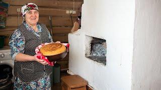 Life in winter in a Russian village. How do Tatars live in Russia?