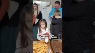 She's the first one to secure the lumpia  #thanksgivingday #ricecuppfamily #miacupp