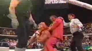 Jake Roberts and The Undertaker attack Sid Justice