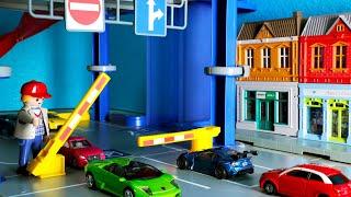 Car crash when parked on the road! Park in the safe Siku Parking Tower. siku car toys play