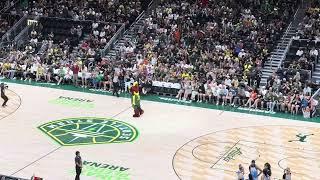 Seattle Storm Mascot Hits A Backwards Half Court Shot