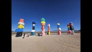 Seven Magic Mountains (LAS VEGAS)