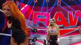 Becky Lynch vs. Trish Stratus (1/2) - WWE RAW 8/14/2023
