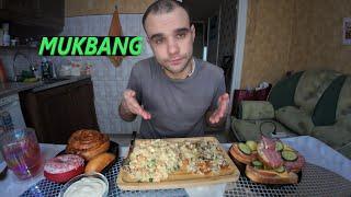 МУКБАНГ ОЛИВЬЕ / САЛАТ ИЗ КАПУСТЫ / БУТЕРБРОДЫ / БУЛОЧКА / ПОНЧИК / ОБЖОР EATING MUKBANG ASMR АСМР