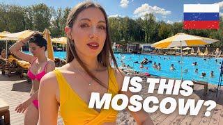 THERE IS A BEACH CLUB IN COLD RUSSIA! REALLY? ‍️