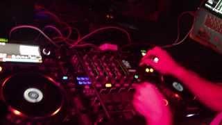 DJ Davlad Live Mash-UP