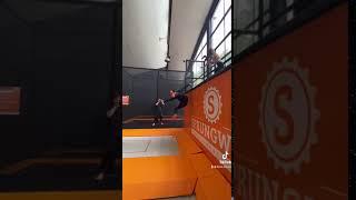  TRAMPOLIN FAIL mit @DimaSchine ​ *GEFÄHRLICH* *TURNEN in TRAMPOLINHALLE* / Short #11