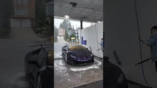 Come with us to wash a twin turbo Lamborghini Huracan Performante.