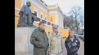Американец Рассел Бентли, три года назад вступивший в ряды ополченцев ДНР, посетил Феодосию