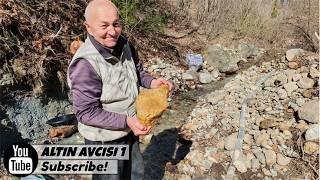 Incredible Discovery !! The Process of Finding Gold in Rivers and Streams