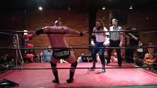 Squared Circle Pro - Damo McCollough vs Phoenix (Lubbock Street Fight)