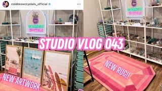 Studio Vlog 043 | Decorate the studio with me! Pack crystal orders!