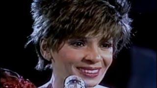 Shirley Bassey - Send In The Clowns  (1987 Live in Berlin)