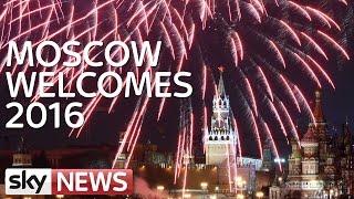 Moscow Welcomes 2016 With Delayed Fireworks Display