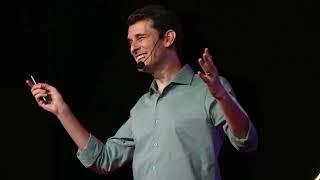 A escola que nos permite voar | João Marcos Mendonça | TEDxGovernadorValadares