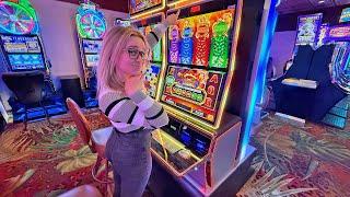 A Las Vegas Slot With FOUR DIFFERENT Bonuses! (A Sight To SEE)