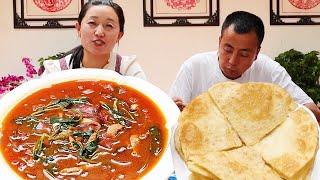 Northern Shaanxi special gourmet powder soup pancakes  the perfect match evokes the memories of Jun