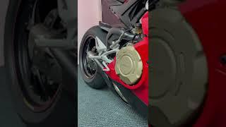 comparison sound panigale v4 with dry clutch