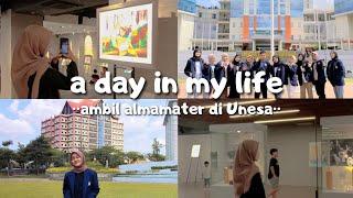 a day in my life : ambil jas almamater di Unesa | Anggun Candraningtyas