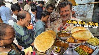 eating Level 3000 North Indian Street Food  Gupta G Chole Bhature, Bachulal Paneer Pakora, Sabudana