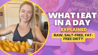 Raw, salt-free, fat-free diet?! #whatieatinaday #personaltrainer #fatloss