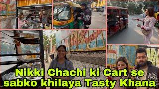 Nikki Chachi ki Cart se sabko khilaya Tasty Khana 