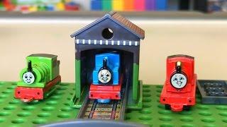 Rare Thomas and Friends Toy Trains Play Set with Percy Annie and Clarabel James