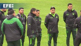 Bolivia cumple su primer entrenamiento solo con 10 jugadores antes del duelo con Perú