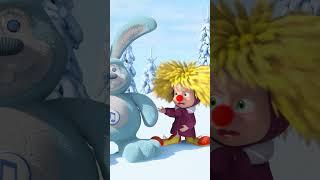 Мальчики, с наступающим вас!   ‍ #Shorts #машаимедведь #ОдинДома #MashaandtheBear