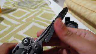 Leatherman Surge - Scissors Spring Action.