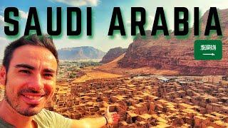 SAUDI ARABIA Solo Travel | The incredible site of AlUla العلا
