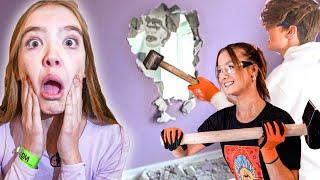 LOCH in Leas WAND HAUEN Prank mit Julia Beautx!