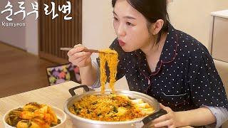 Real Mukbang:) The way to eating fried cheese balls more deliciously, 'Spicy Ramen mukbang'