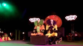 Six Flags Magic Mountain Fright Fest: Heckles and Twitch show! (Half time Show)