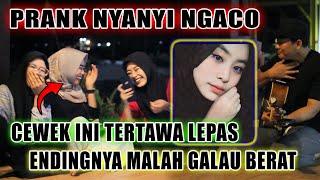 PRANK NYANYI NGACO ! SAMPAI BIKIN MEREKA TERTAWA • ENDINGNYA GALAU BERAT