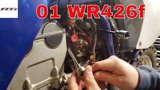 Yamaha WR426F 2001 - Removing the carburetor bowl to access pilot jet