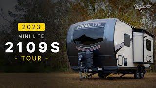 RV Rundown | 2023 Rockwood Mini Lite 2109S by Forest River, Small Travel Trailer Camper, Southern RV