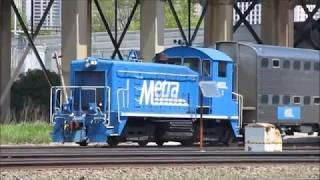 Metra Switcher NIRC 3 Takes cars to the Zephyr pits