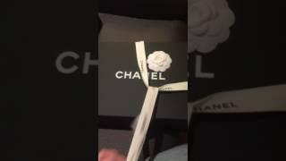 Unboxing Chanel Boy in Caviar Skin (Jan 2017)